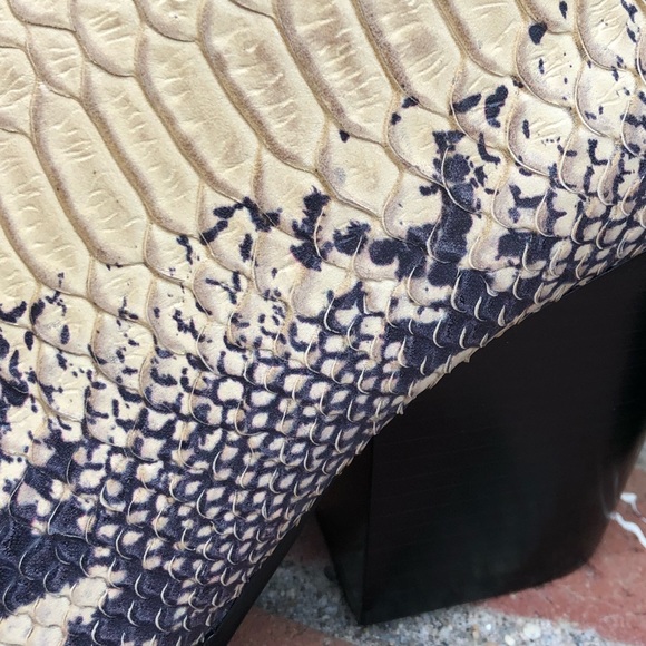 Jeffrey Campbell Snakeskin ankle booties - Picture 5 of 7